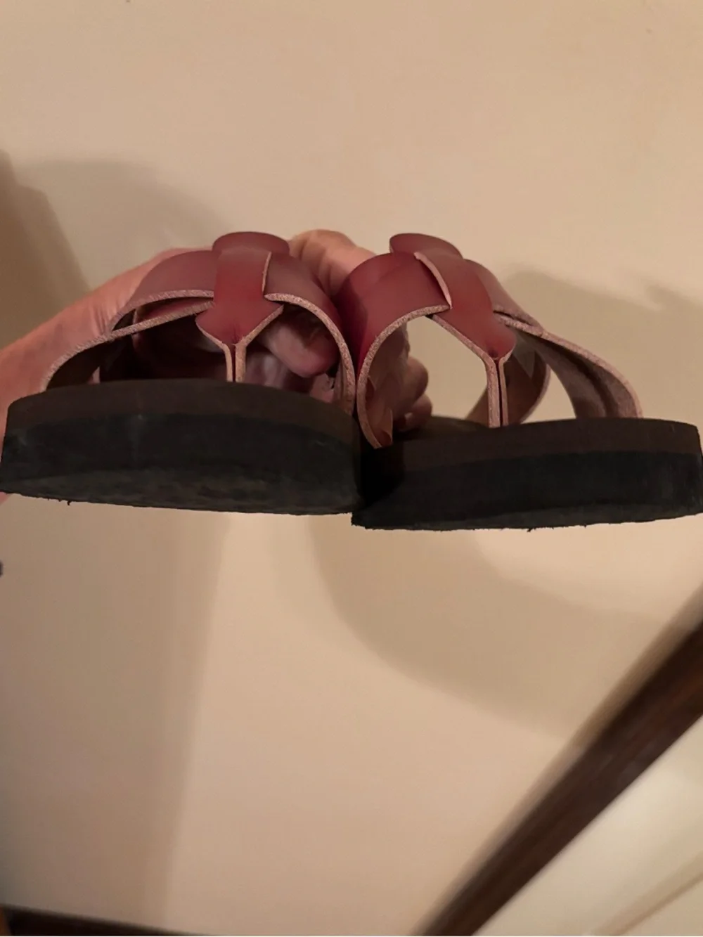 Rocket Dog brown leather slides